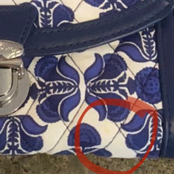 NWT Cobalt Tile Blue Vera Bradley Wristlet - Picture 4 of 4